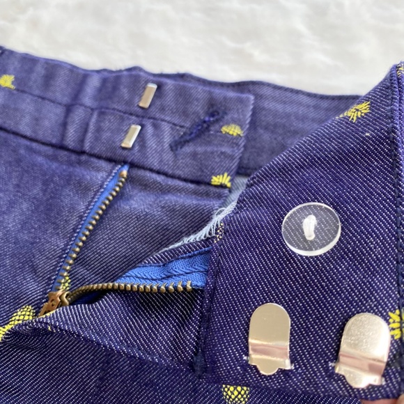 NWT Pineapple Printed Shorts From Francesca’s Collection - Picture 9 of 15